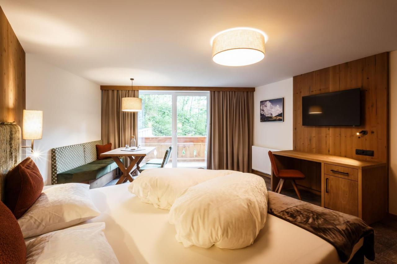 Das Naturhotel Die Eng Хинтерис Екстериор снимка