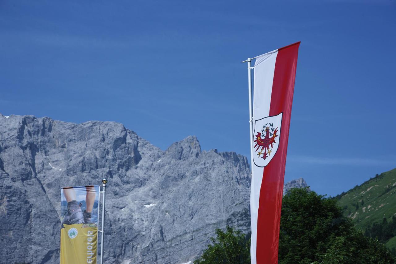 Das Naturhotel Die Eng Хинтерис Екстериор снимка